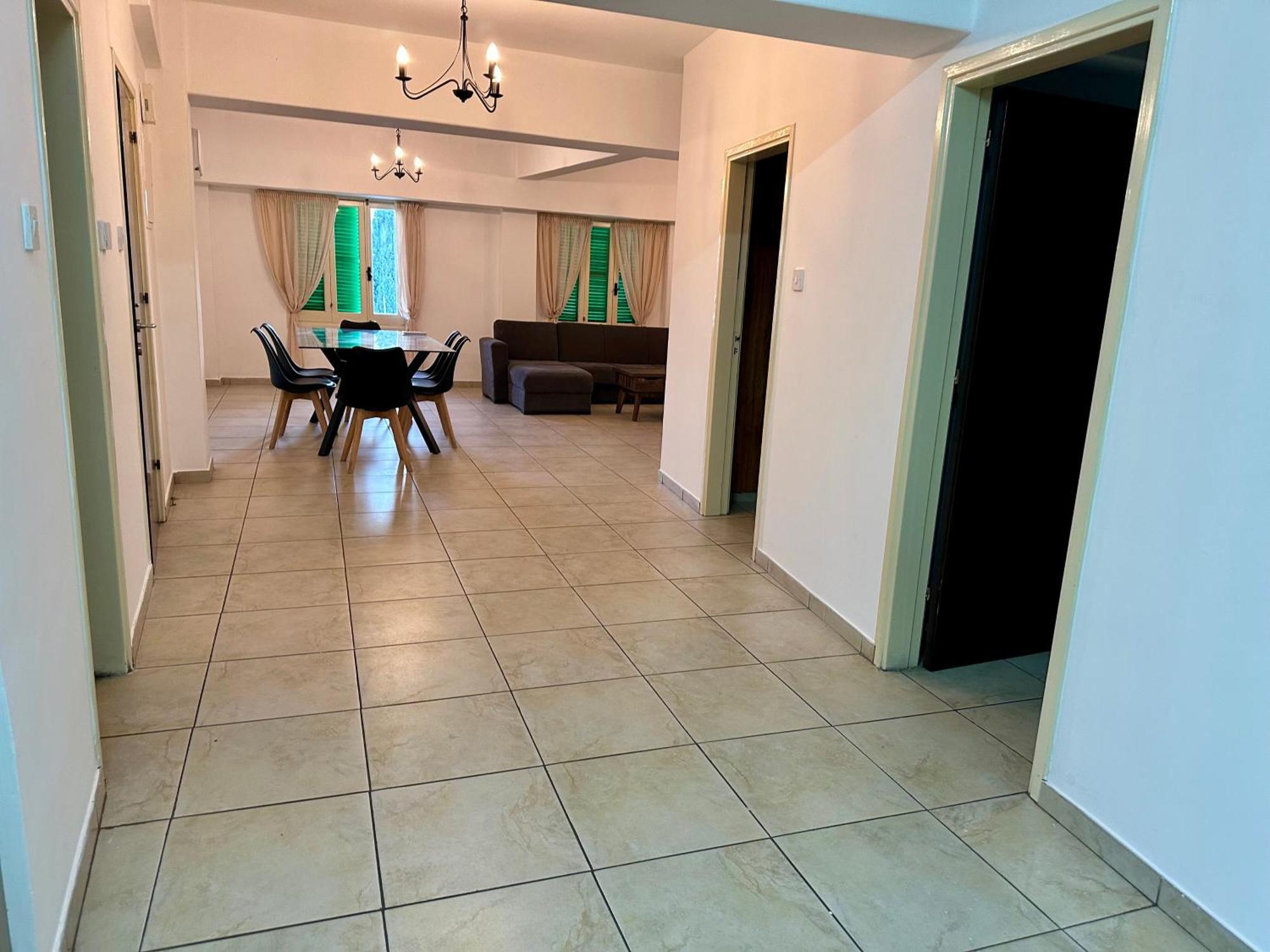 Private Room In Shared Flat Никосия Экстерьер фото